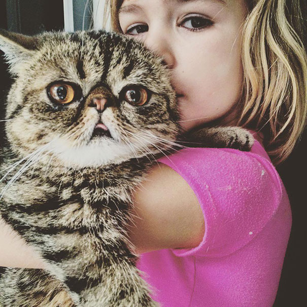 Mom posts funny conversations with her 7yearold on Twitter