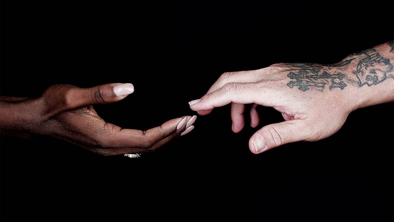 hands hey Morne