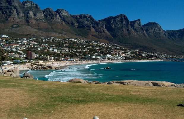 Cape Town Swimmers caught in rip tide