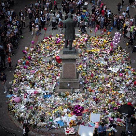 Tribute to Bomb Victims
