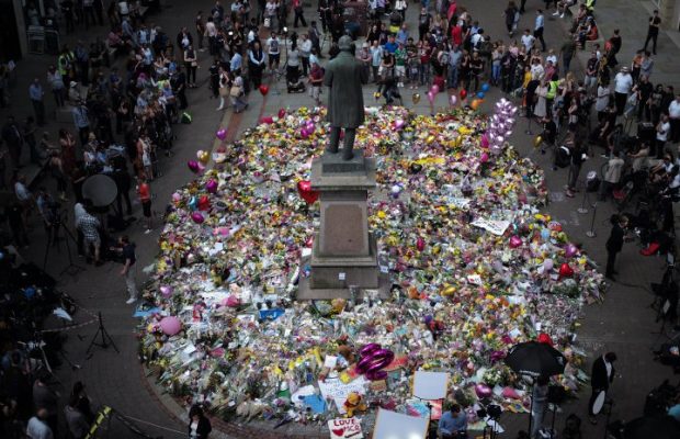 Tribute to Bomb Victims