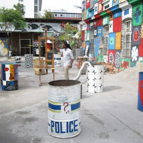 Dustbin Artist
