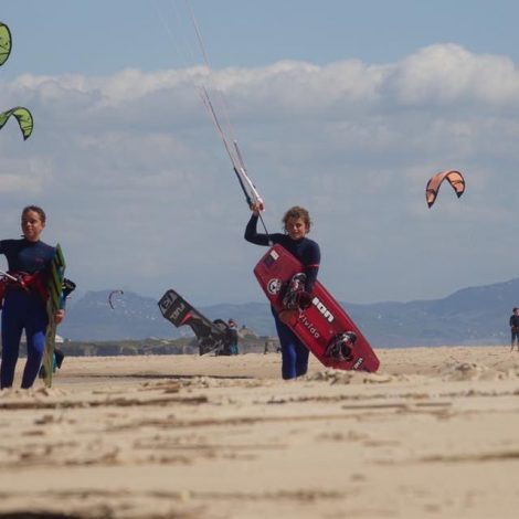 Kitesurfing