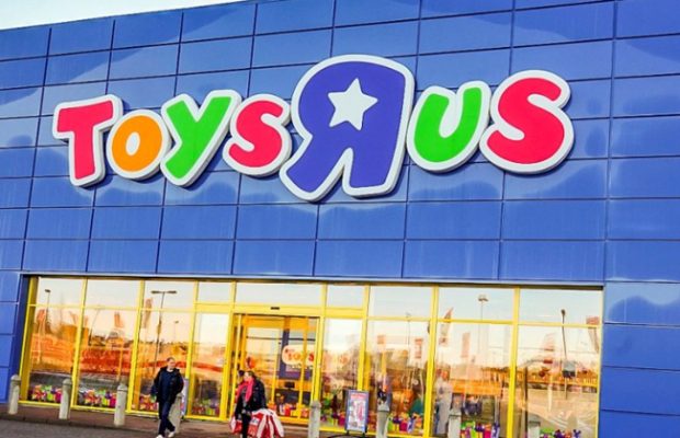 Mystery shopper buys $1M worth of toys at local Toys 'R' Us to donate to kids