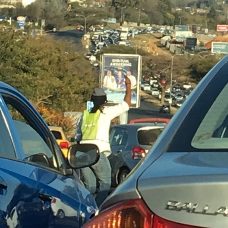 Self-appointed traffic pointsmen are making waves in Joburg