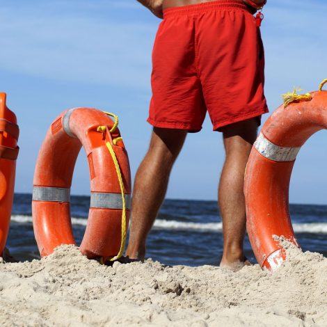 NSRI Change of plans leads to sea rescue in Jeffreys Bay