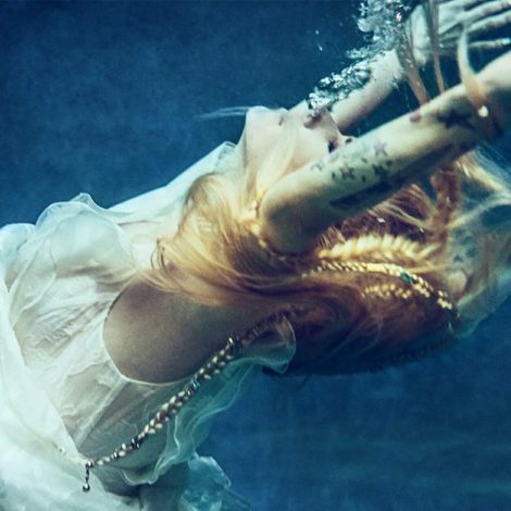 Must Watch: Avril Lavigne is back after fighting for her life!