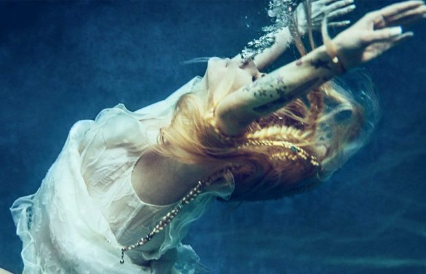 Must Watch: Avril Lavigne is back after fighting for her life!