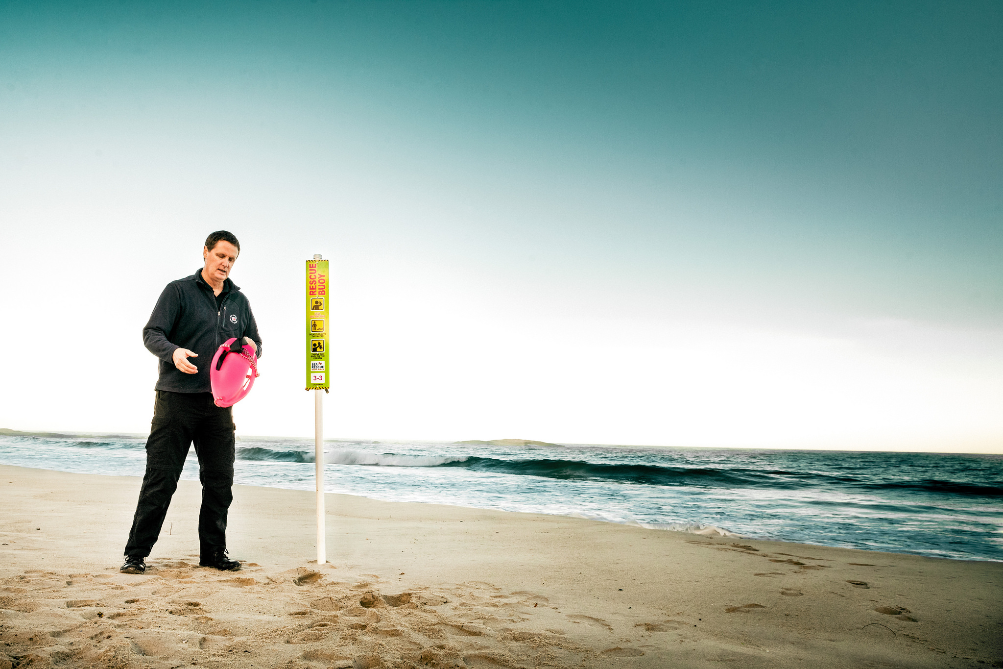 NSRI pink buoys