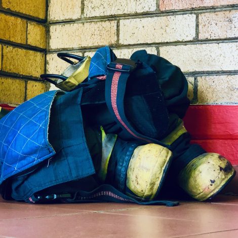 Joburg Firefighters run 42km in full fighter gear in memory of fallen heroes!