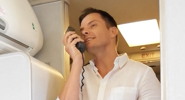 Watch: Elvis Blue gives mango passengers a surprise performance!