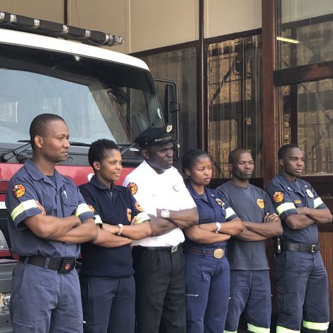 Bravery awards bestowed upon bank of Lisbon building Firefighters