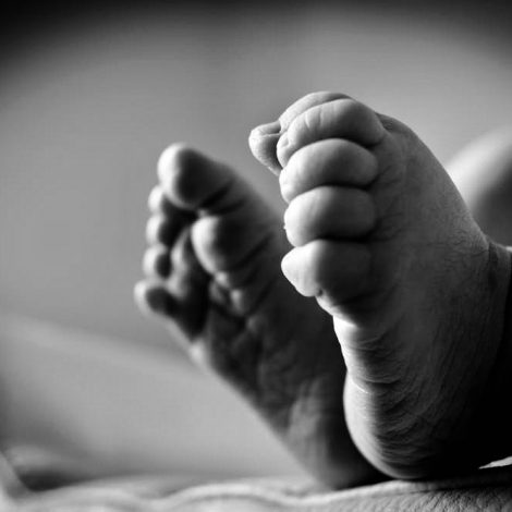 Taxify driver got a surprise third passenger while en route to a hospital drop-off!