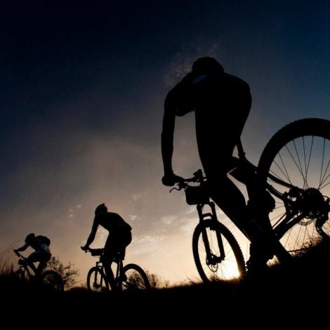 Watch: Team finish Cape Epic with broken shoes and borrowed bikes!