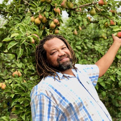 Awesome South Afri-CAN: Military vet becomes Farmer of the Year Errol April