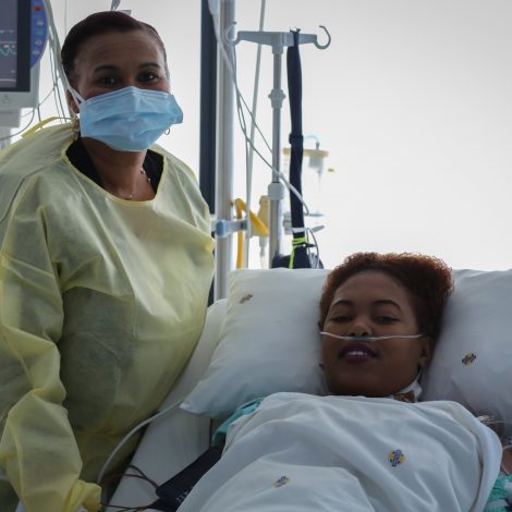 Nurse drives kidney transplant patients 800km through the night