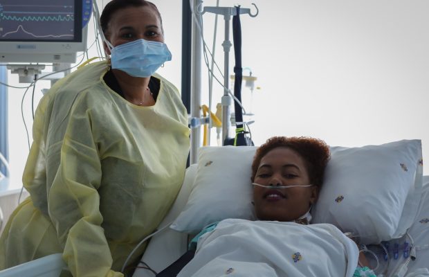 Nurse drives kidney transplant patients 800km through the night
