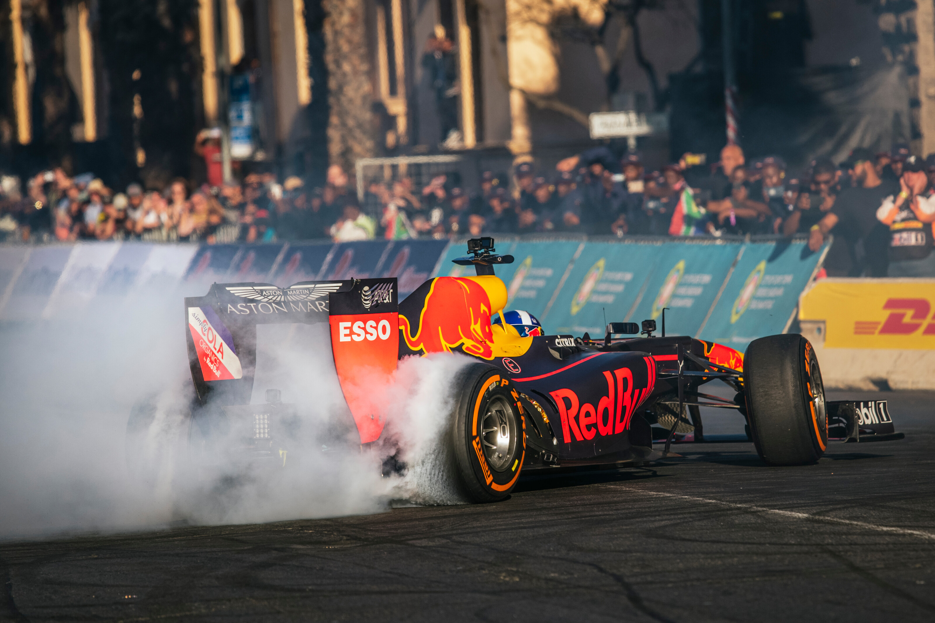 David Coulthard takes to the streets of Cape Town in the all-conquering RB7.  1