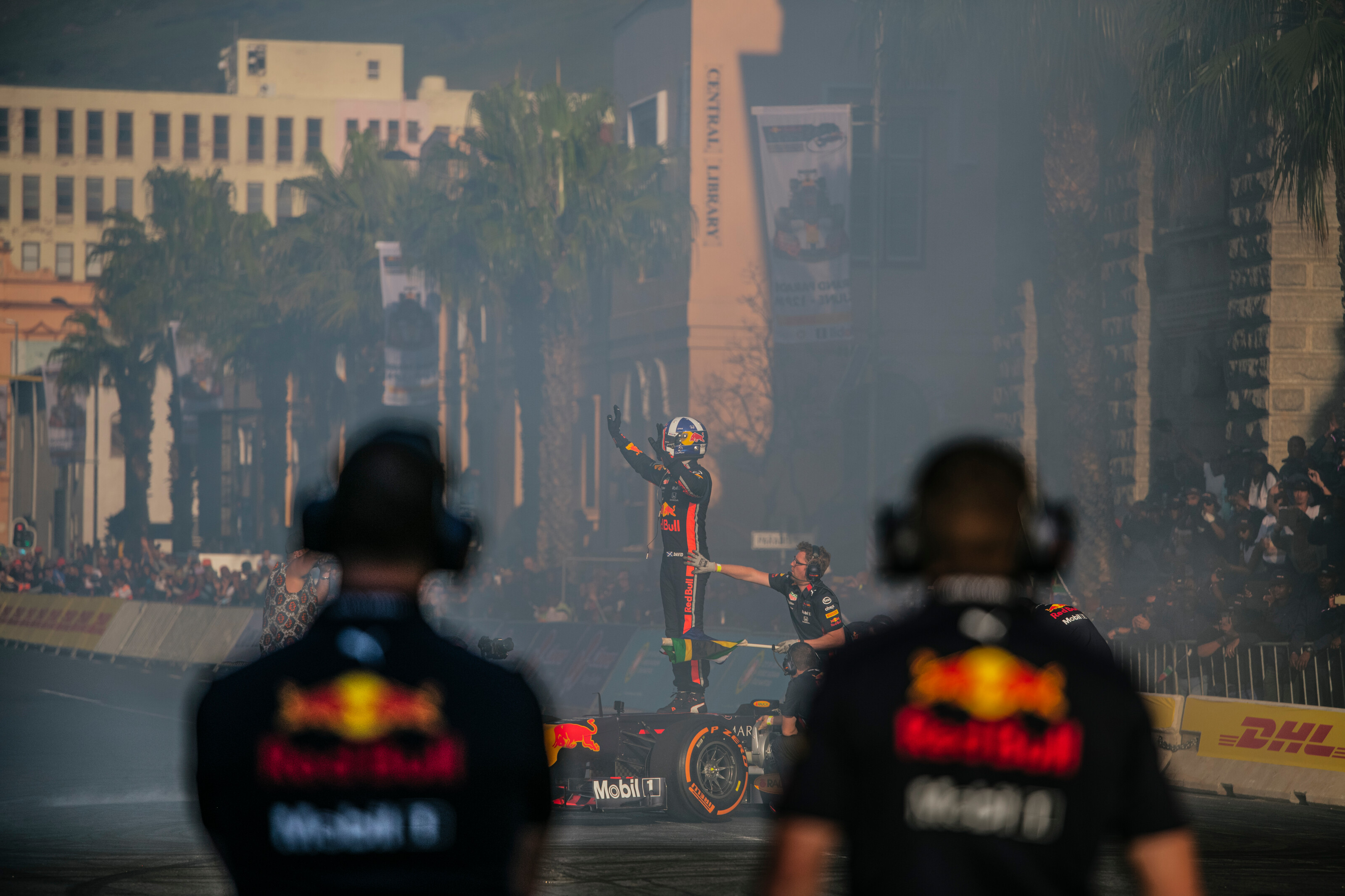 David Coulthard takes to the streets of Cape Town in the all-conquering RB7.  1