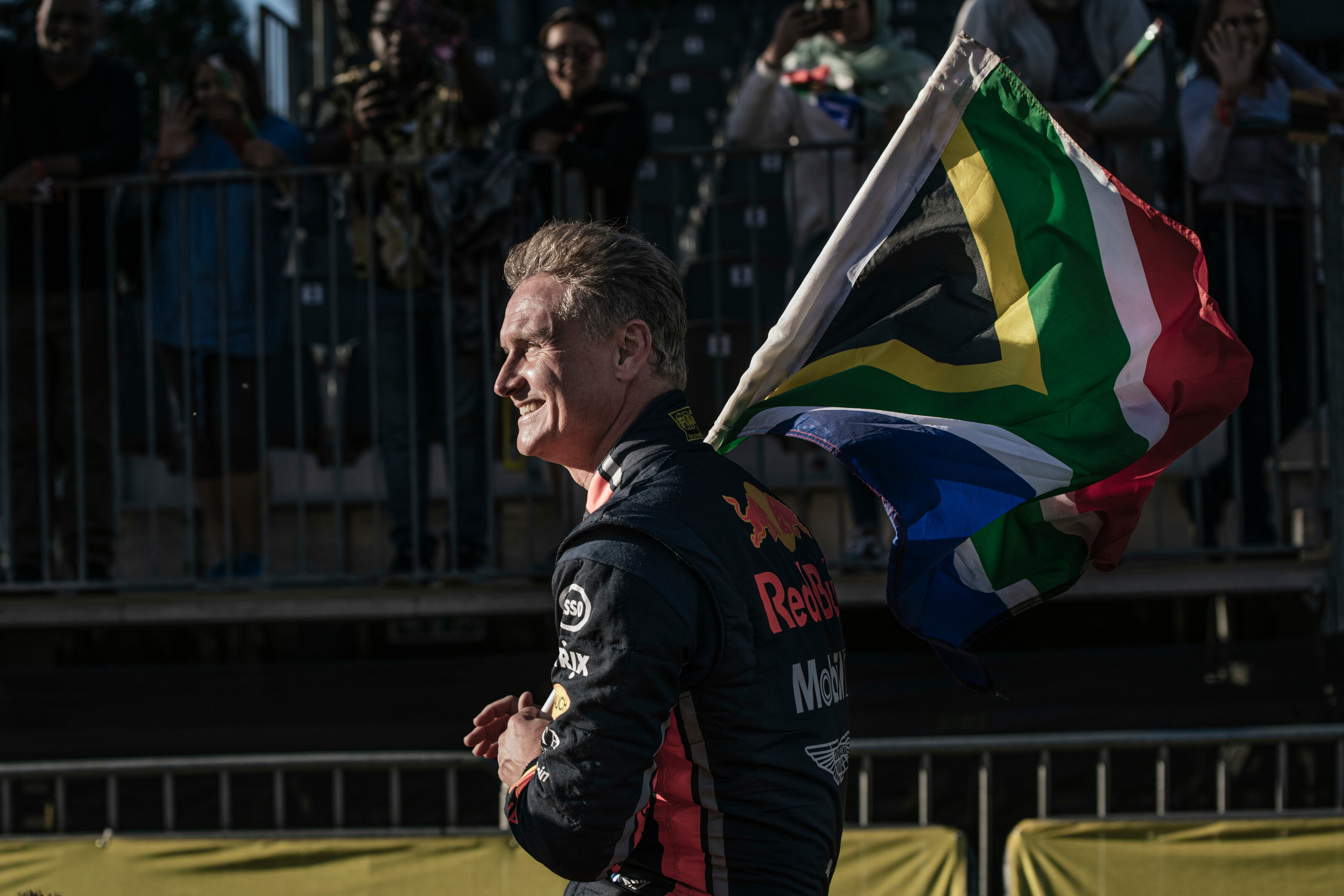 David Coulthard takes to the streets of Cape Town in the all-conquering RB7.  1