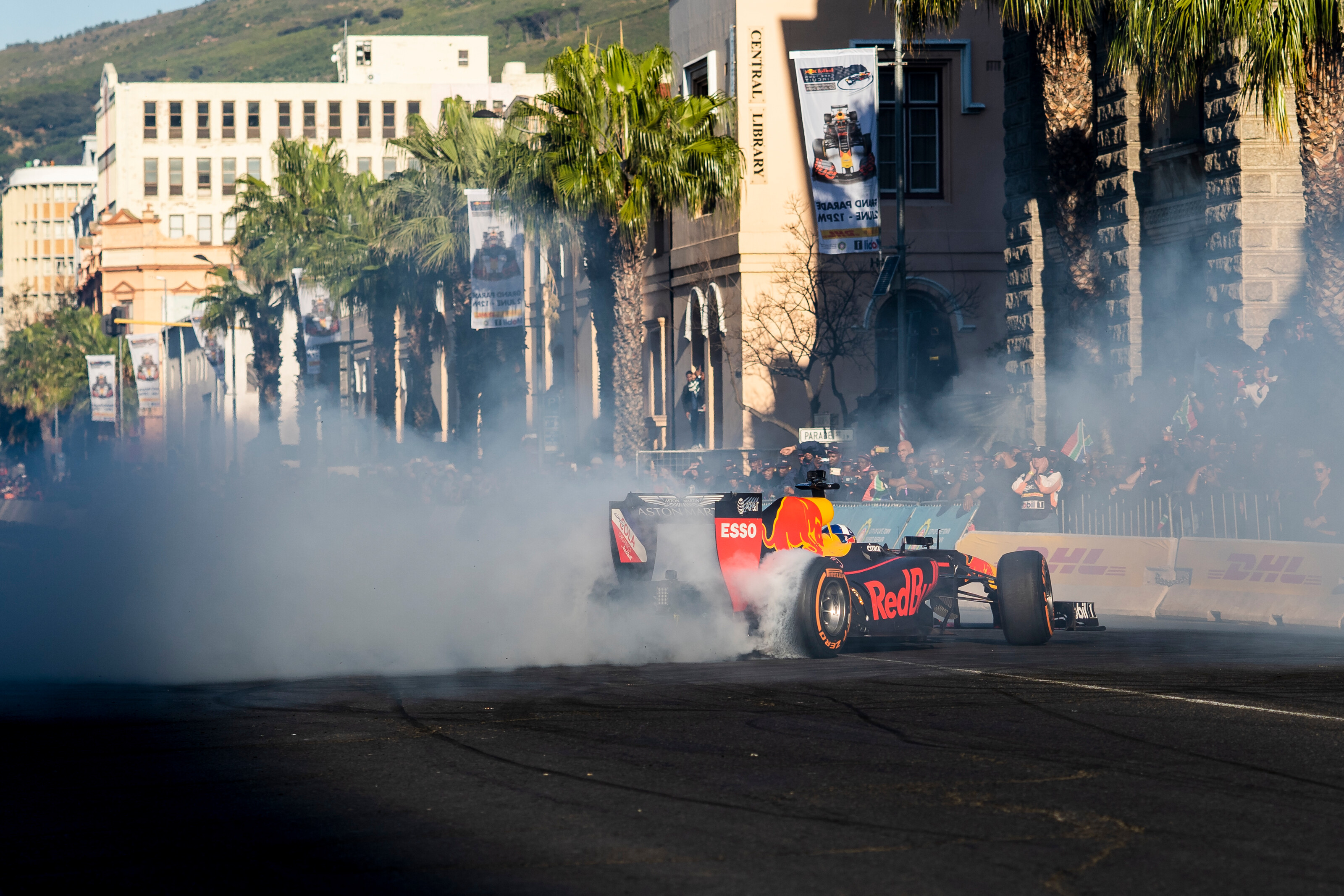 David Coulthard takes to the streets of Cape Town in the all-conquering RB7.  1