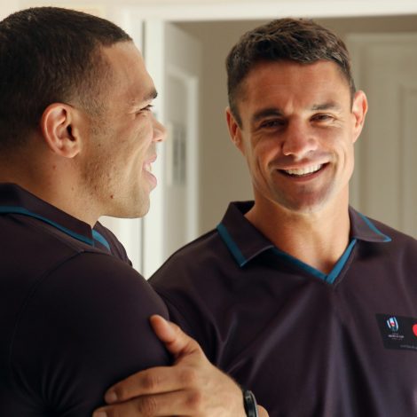Mastercard Watch: Dan Carter and Bryan Habana surprised a Women's Rugby team!