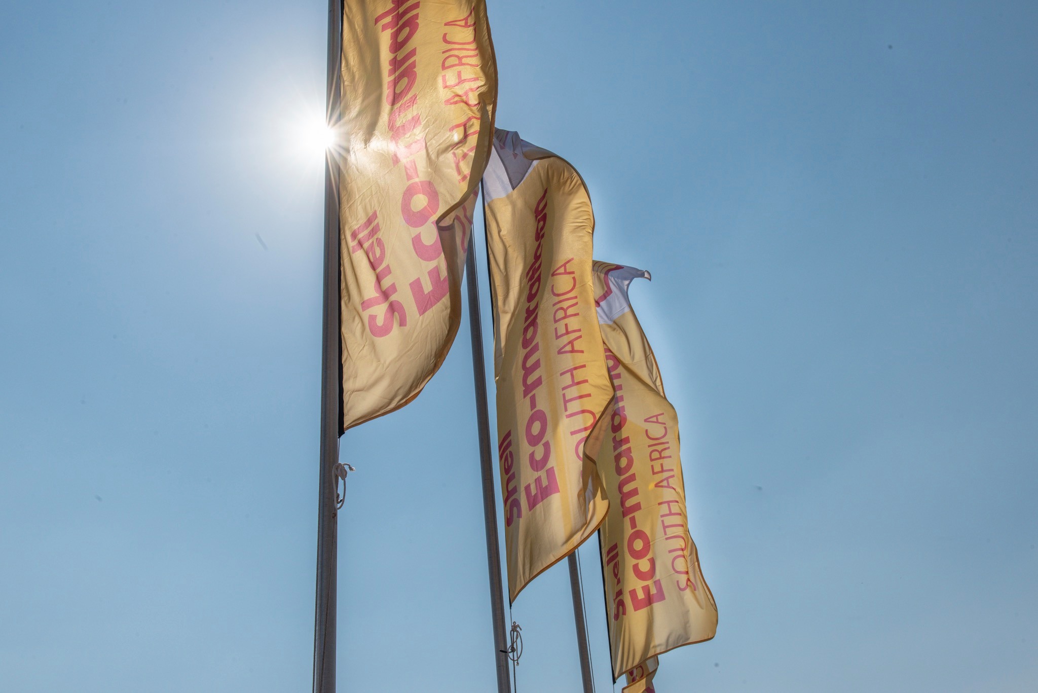 Shell - The race is on to find the most energy-efficient car in the world! 1