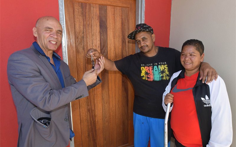 89-year-old Capetonian finally celebrates her life-long dream of being a homeowner!