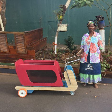 Betty's Retirement - Mealie Lady Trolley South African surprises local Mealie sales woman with a brand new trolley!