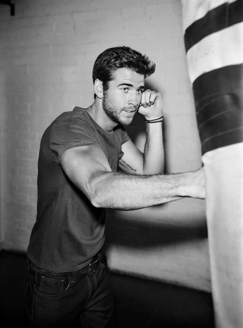 Liam Hemsworth to play legendary SA boxer Gerrie Coetzee in Hollywood movie!
