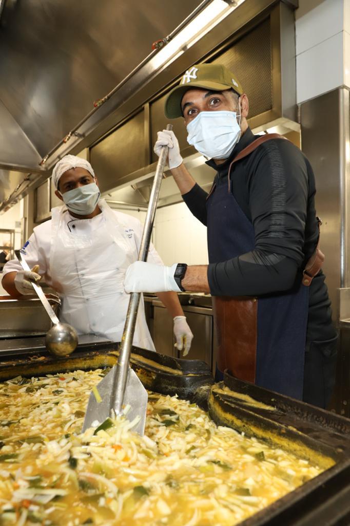 67 000 litre soup target smashed by over 300 chefs in 10 cities!