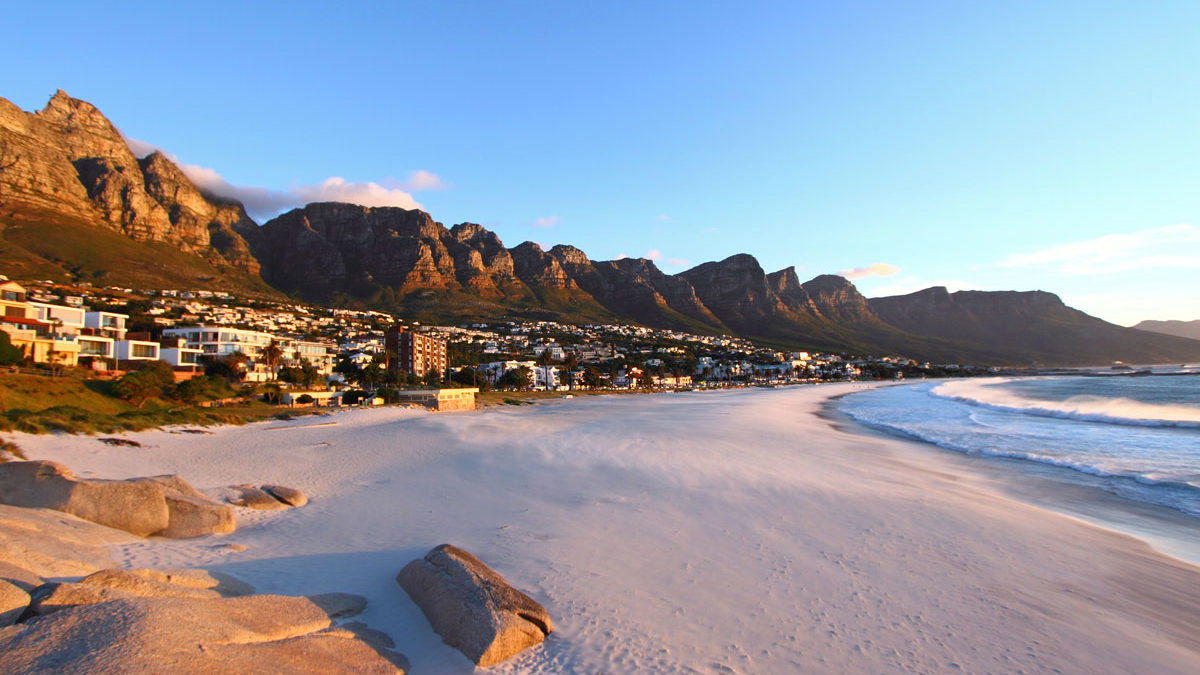 10 of Cape Town's Beaches Awarded Blue Flag Status by the Wildlife and Environment Society