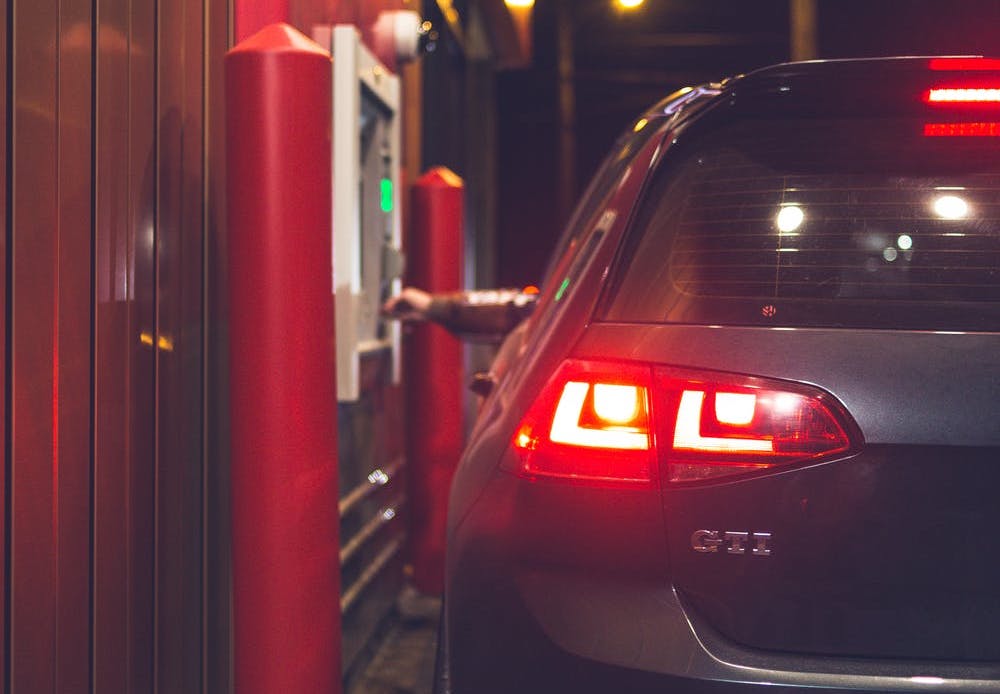 Customer's Drive Thru Act Of Kindness Sparks TWO DAY 'Pay It Forward' Chain