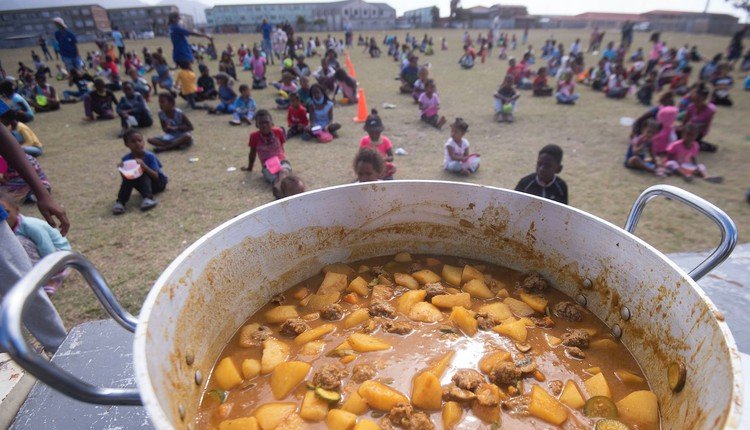 How One Tweet Brought SeaHarvest and McCain Together to Feed 2,000 Kids
