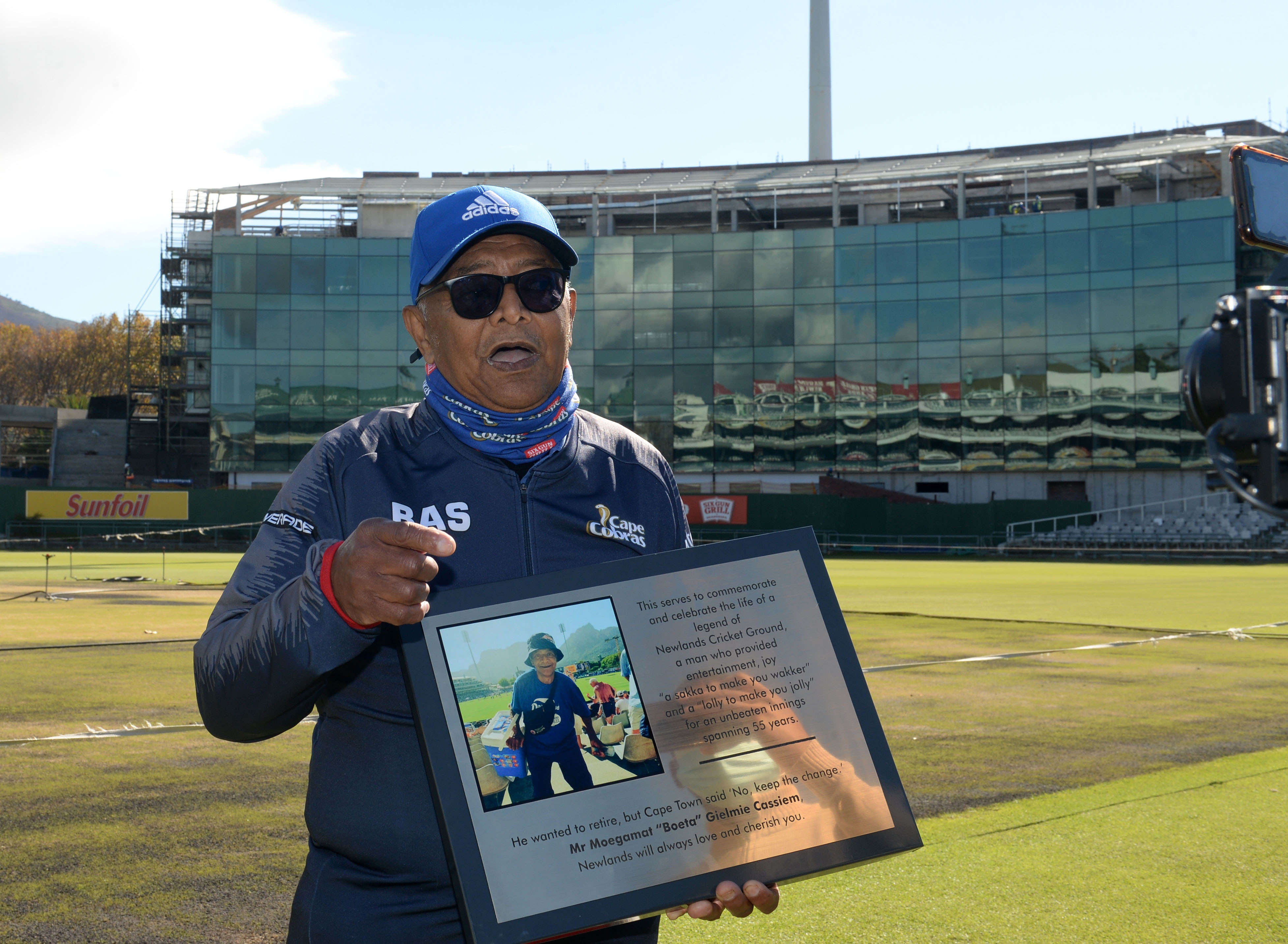 Newlands Cricket Ground Honour Legendary Ice Cream Seller!!