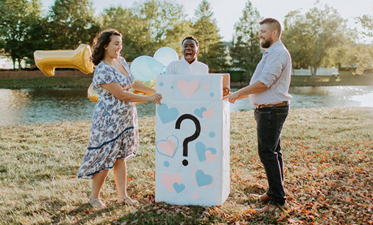 Couple's 'Adoption Reveal' Photoshoot is The Sweetest Thing You Will See Today!