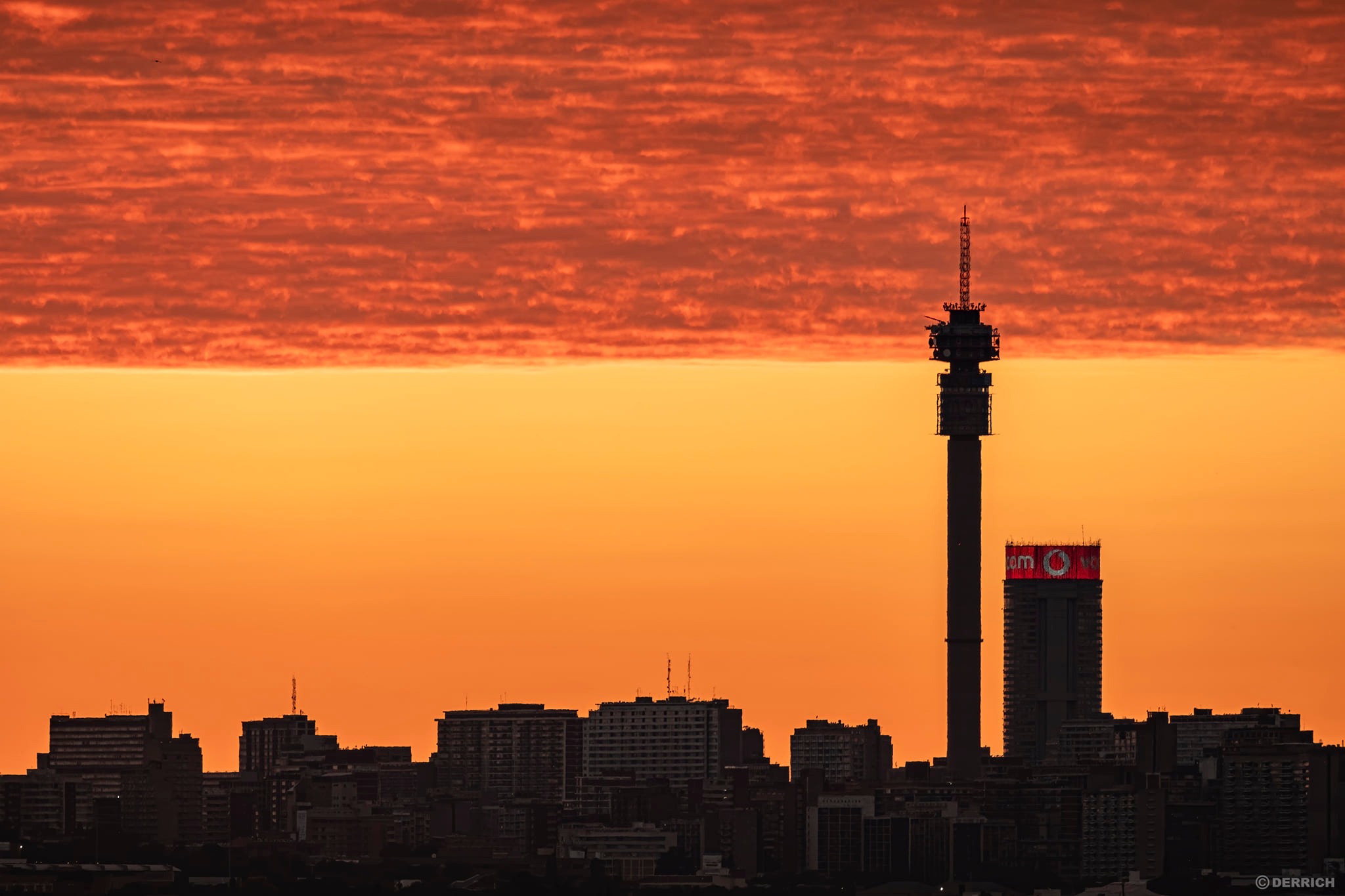 Joburg Social Media Filled With Unreal Sunrise Photos This Morning! 