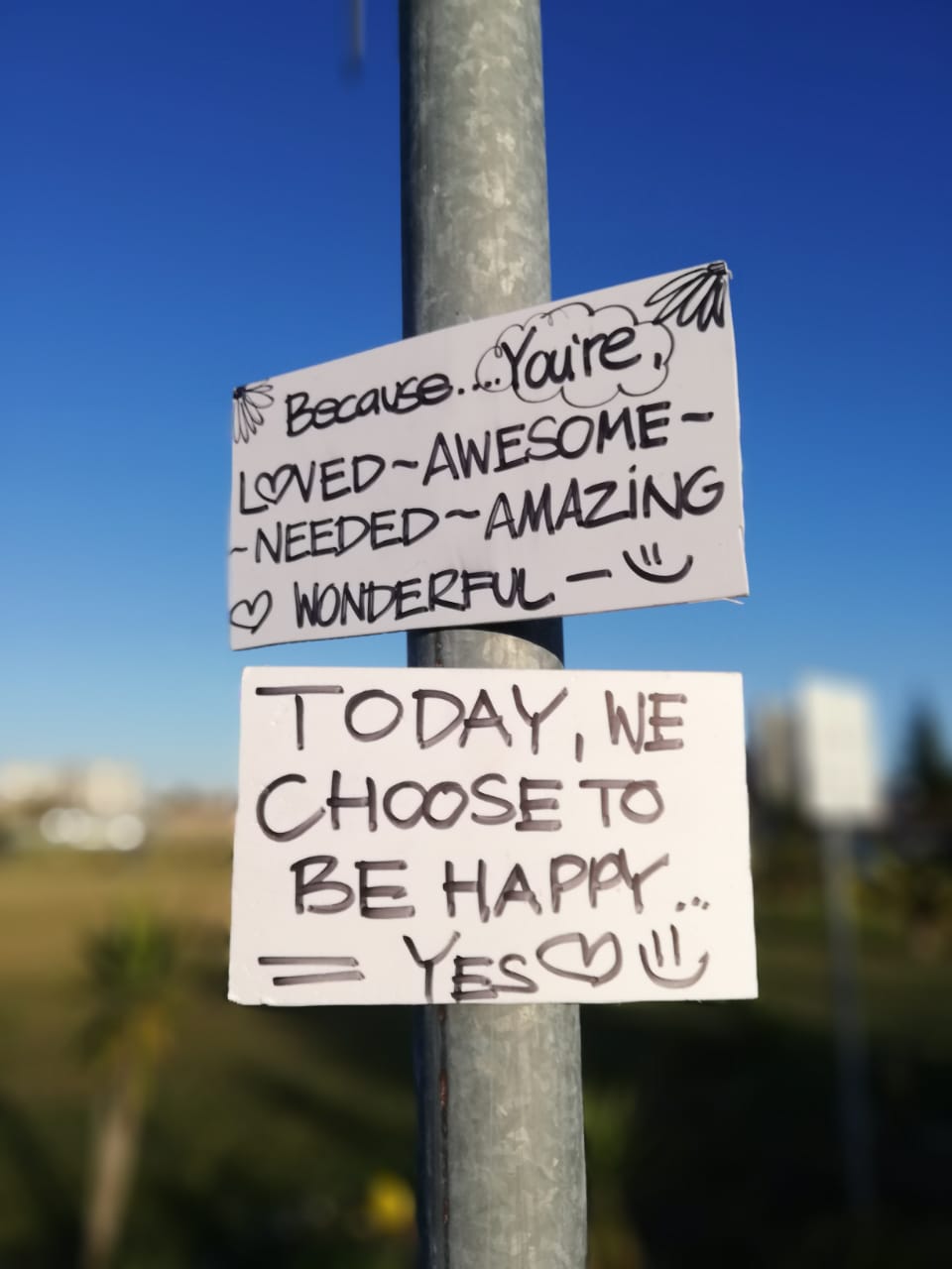Capetonian is Leaving Messages of Hope And Kindness in Public Spaces!
