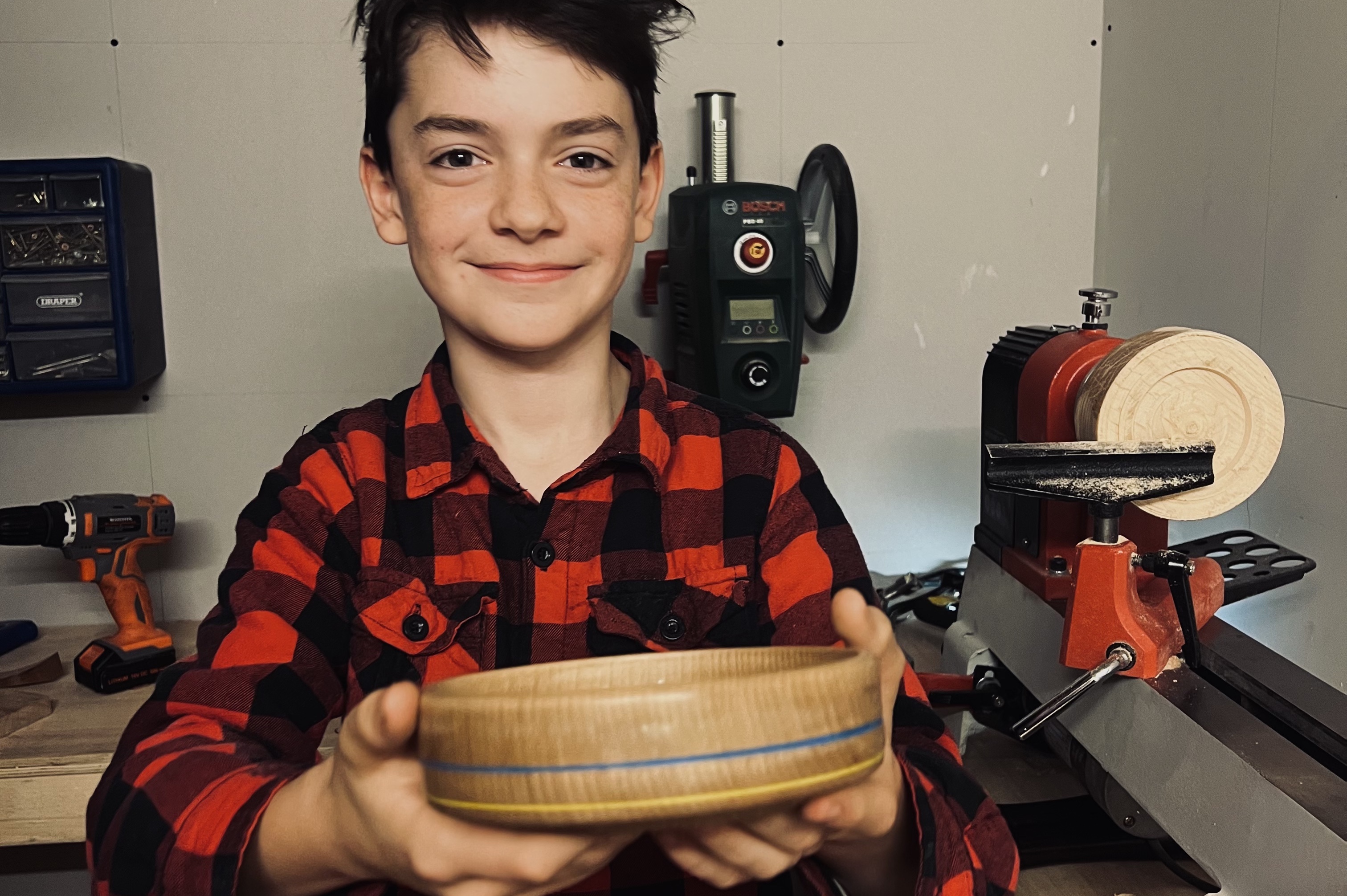 How A 12-Year-Old And a Wooden Bowl Raised Over R4 Million For Kids in Ukraine!