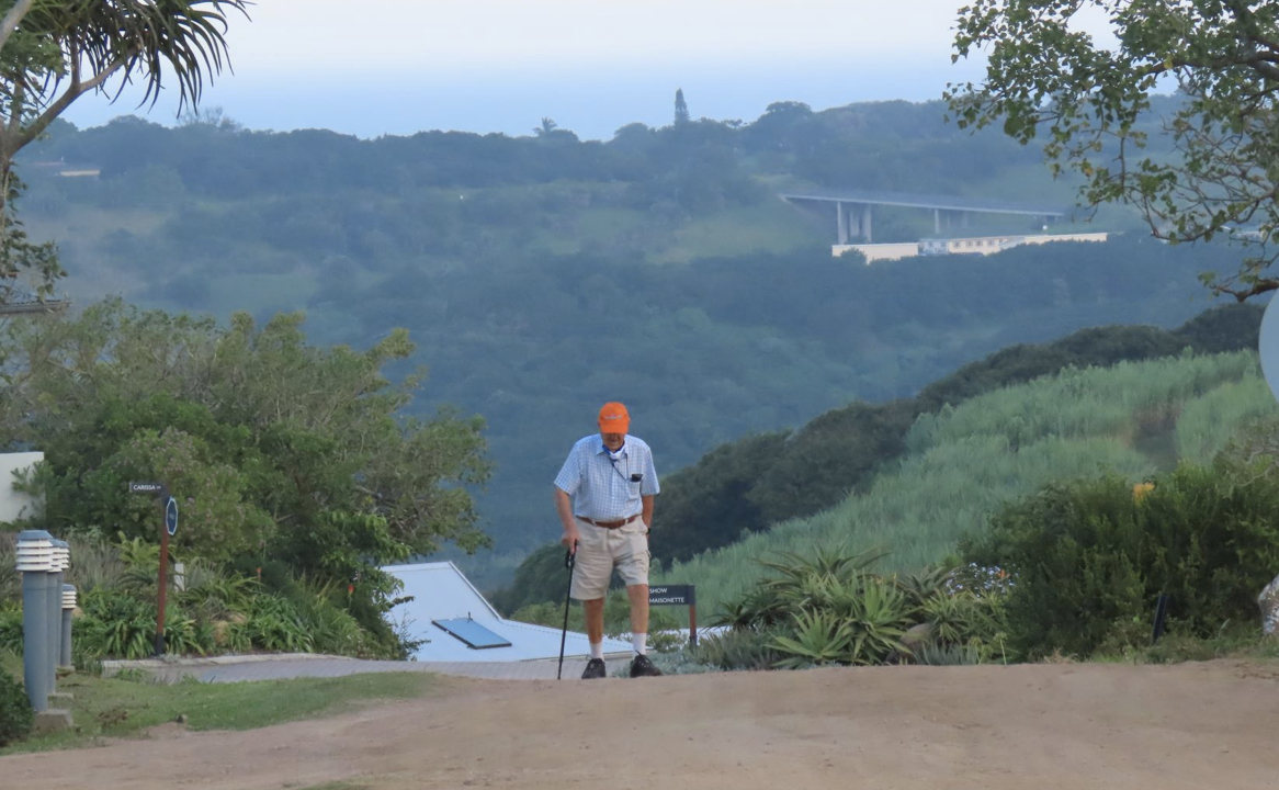 89-Year-Old Completes 900km Walk For Front-Line Workers!