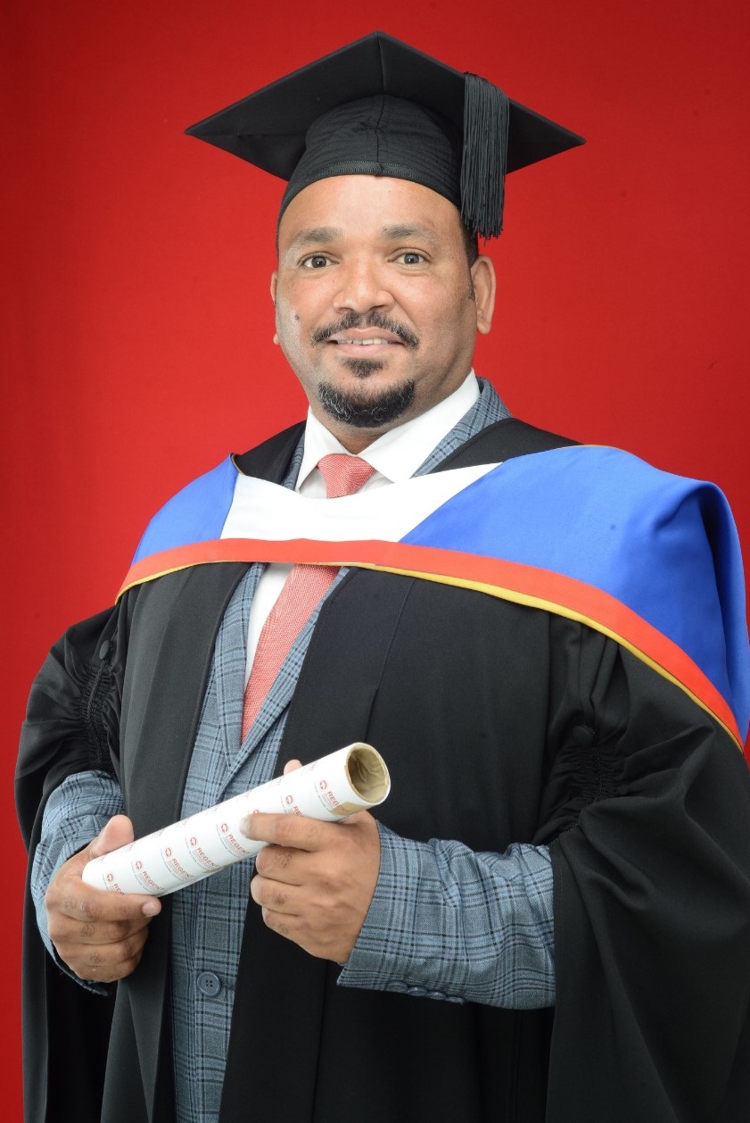 From Garbage Truck Driver to a University Degree With 5 Distinctions!