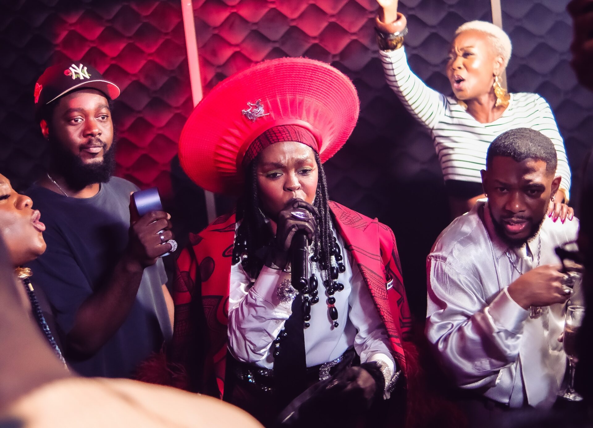 Lauryn Hill Stuns Joburg Diners With Surprise Performance