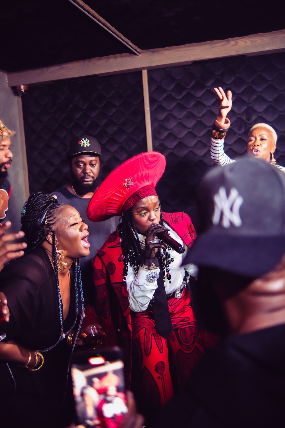 Lauryn Hill Stuns Joburg Diners With Surprise Performance