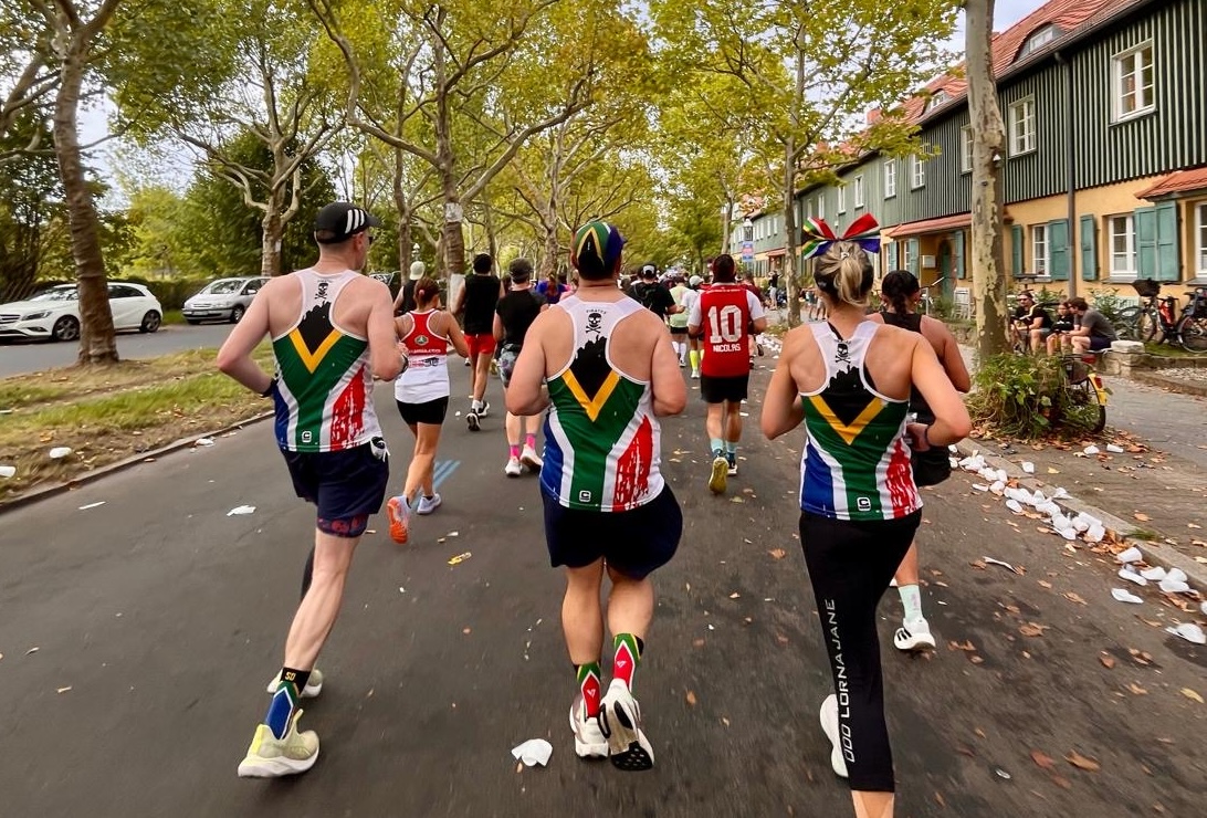 Pirates Road Runners
