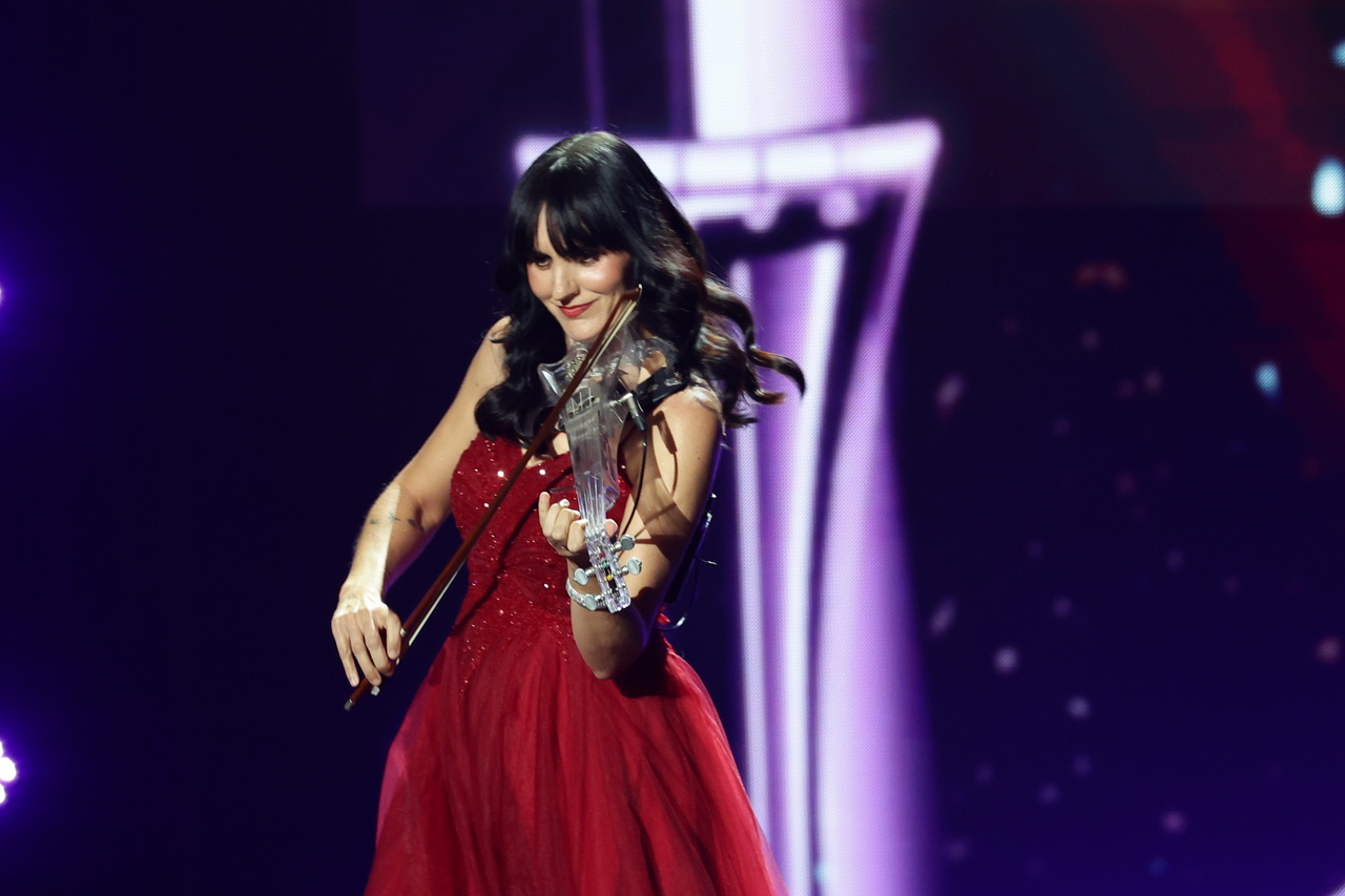SA Violinist Naomi Tagg Scoops ‘Artist of the Year' Honours in Moscow!