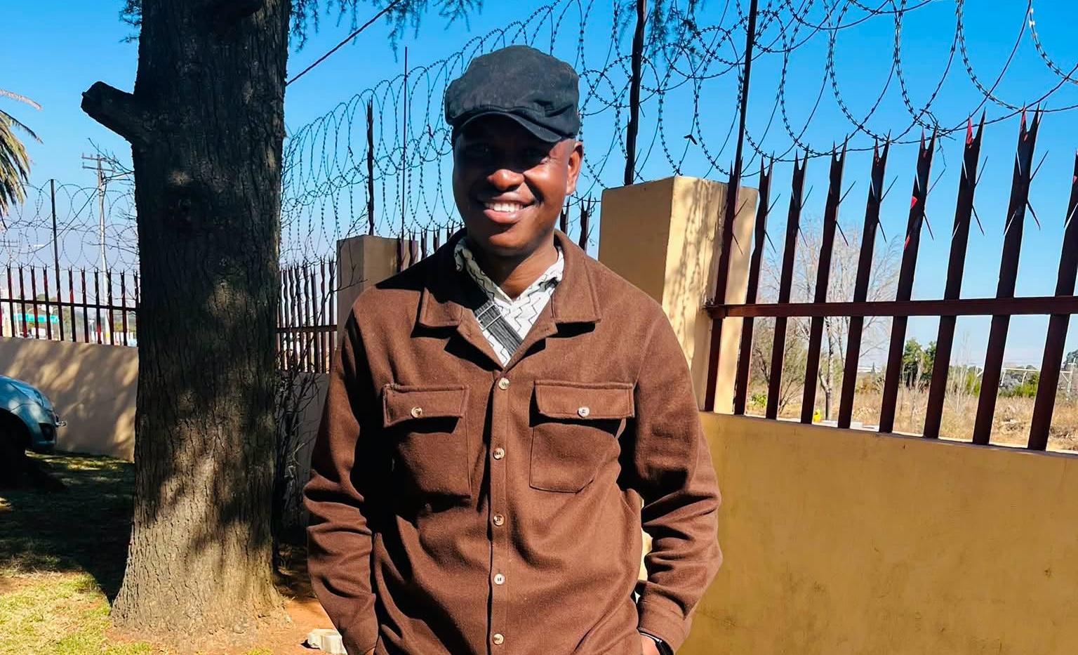 A Heavy Bag, A Gogo in a Taxi and the Young Man Who Helped Her Find Her Way
