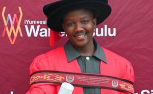 Dr Mphumzi Dlamini